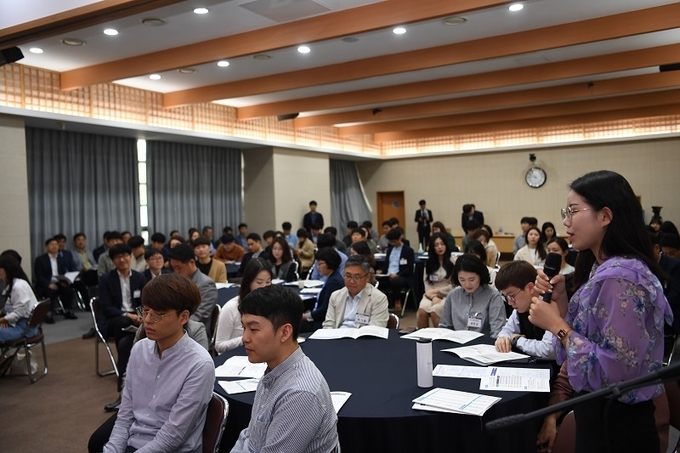 20대와 30대 완주군 공무원들