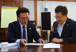 김민석 총리, “통합 일방적 추진 안돼”