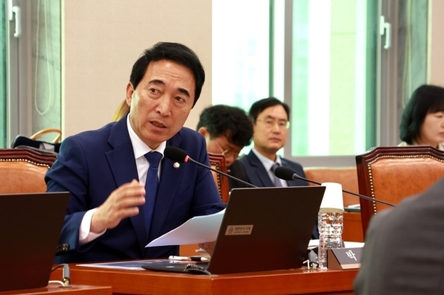 [인터뷰]박수현, “지역 소멸 시대, 수도권 중심 언론 환경 극복이 우선”