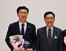 유의식 의장, 대한노인회 완주군지회 공로상 수상